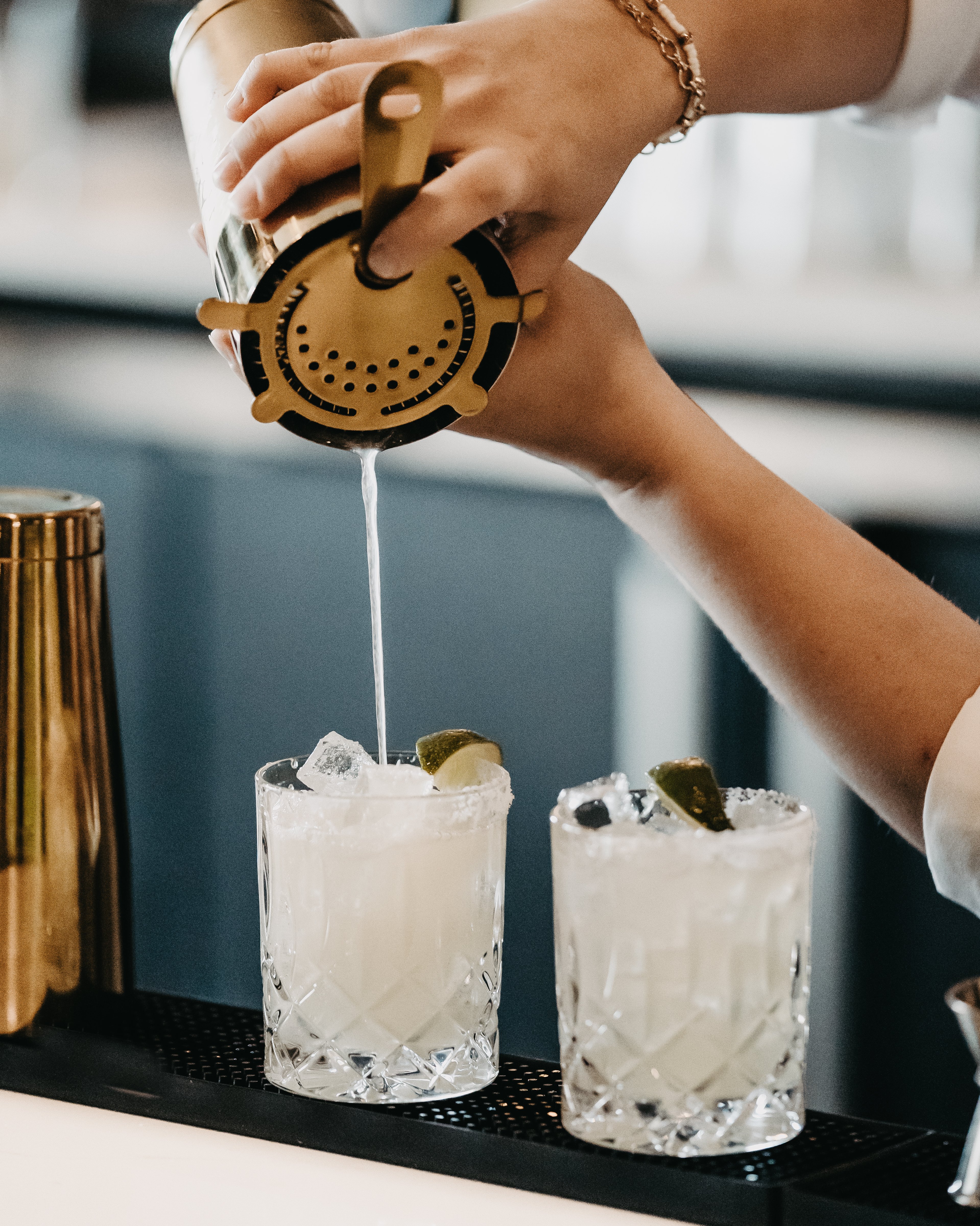 Visit Cleveland's Best Indoor Golf Bar at 1899 in Twinsburg.