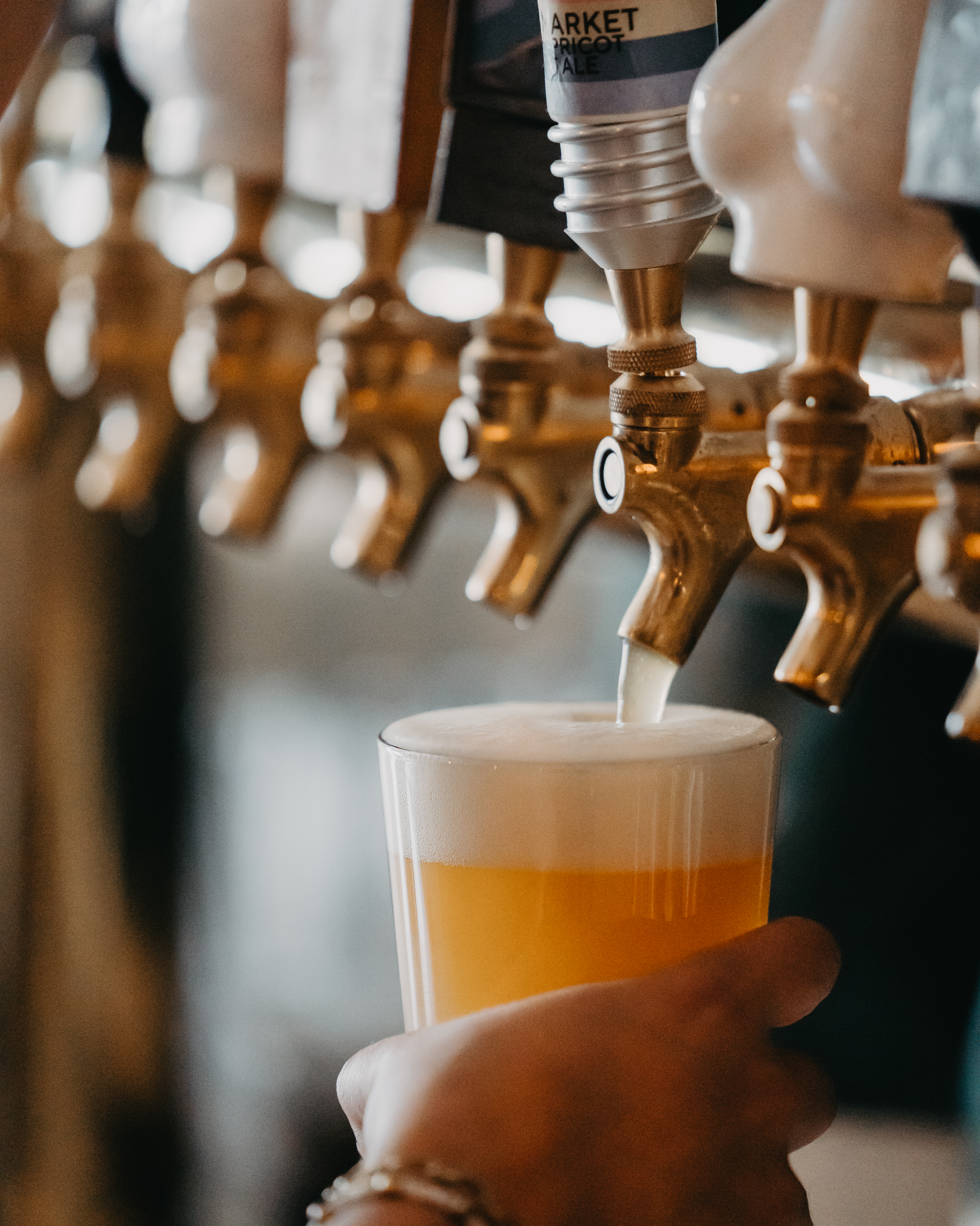 Visit Cleveland's Best Indoor Golf Bar at 1899 in Twinsburg.
